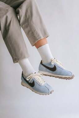 Nike Daybreak Vintage Light Blue/Brown Sneakers Size 6